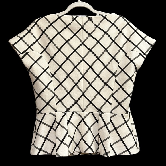 The Limited Scandal Collection Women’s Peplum Short Sleeve Jacket - Picture 5 of 12